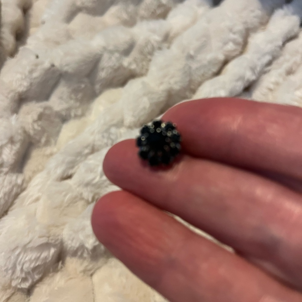 Elegant Black Stud Earrings